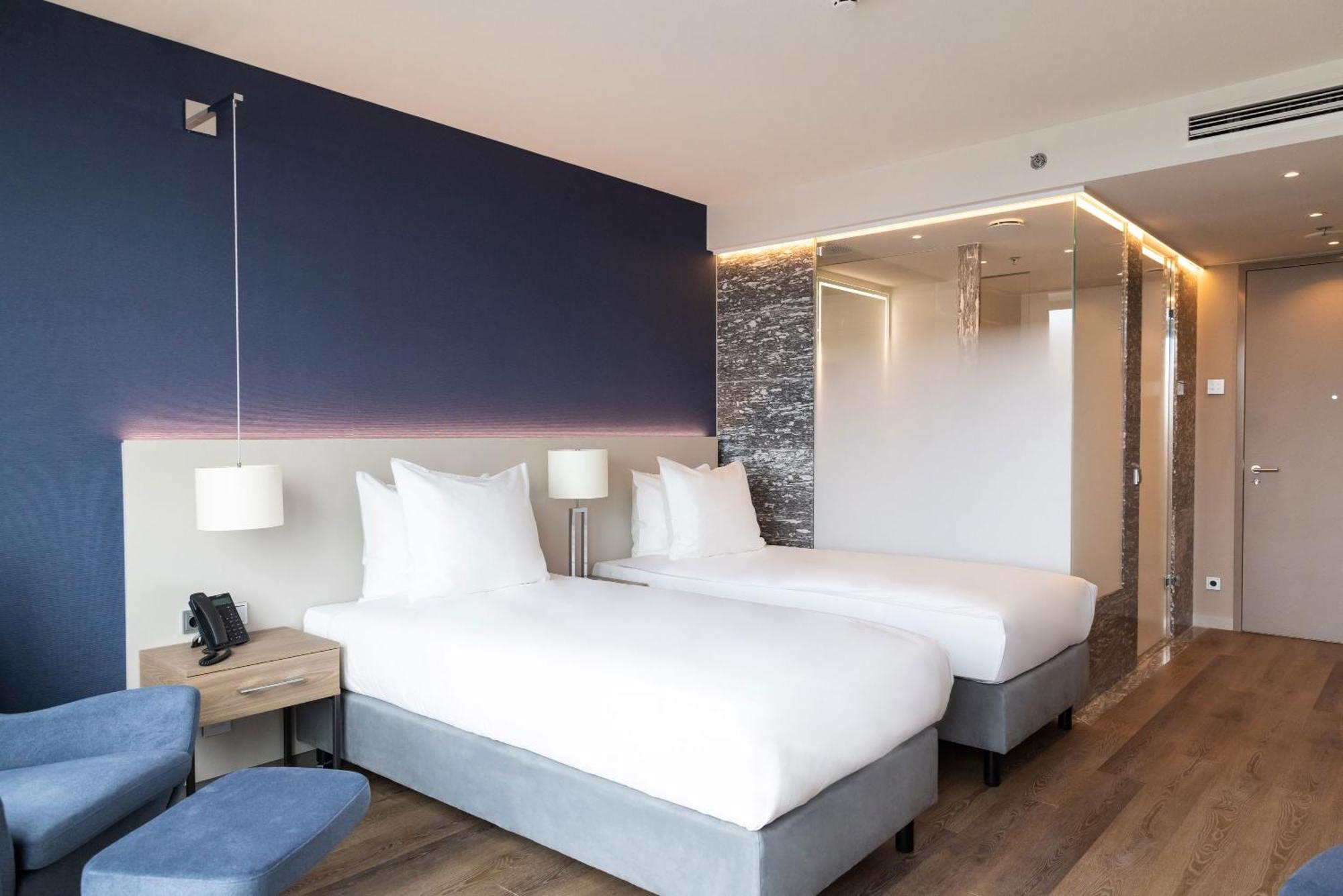 Maritim Hotel Amsterdam Exterior photo